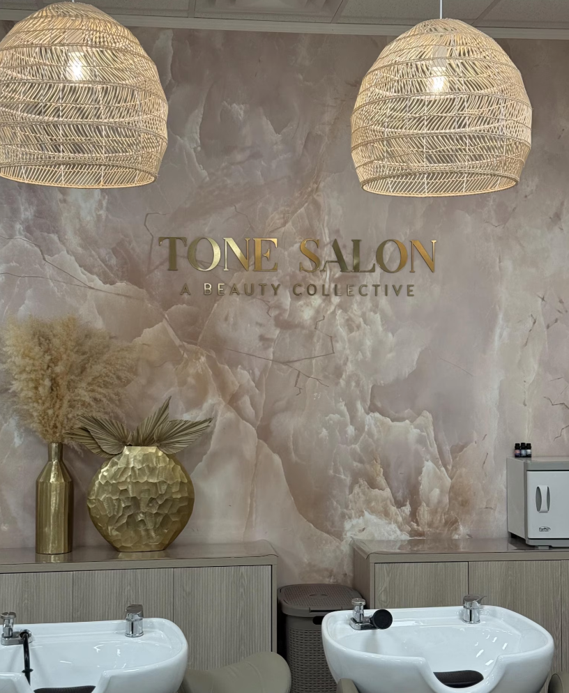 Dim Gray Insegne in plexiglas oro specchiato per saloni personalizzati, Insegne estetiche, Insegne Bliss, Insegne per ufficio, Insegne aziendali 3D, Segnaletica clinica, Insegne per dentisti, Insegne da parete per ufficio, Glow Up INSEGNA_ORO_LASER.png