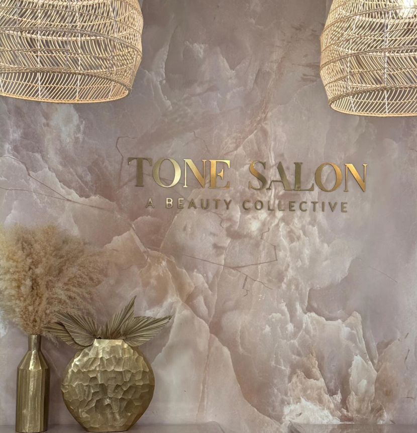 Rosy Brown Insegne in plexiglas argento specchiato per saloni personalizzati, Insegne estetiche, Insegne Bliss, Insegne per ufficio, Insegne aziendali 3D, Segnaletica clinica, Insegne per dentisti, Insegne da parete per ufficio, Glow Up INSEGNA_PARRUCCHIERE_10e6b394-ec78-423f-9a33-18b127fd2c4d.png