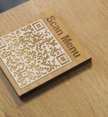 Dark Khaki Menu codice QR legno, cartello menu codice QR, cartello QR code in legno Schermata2025-03-22alle14.52.02.png