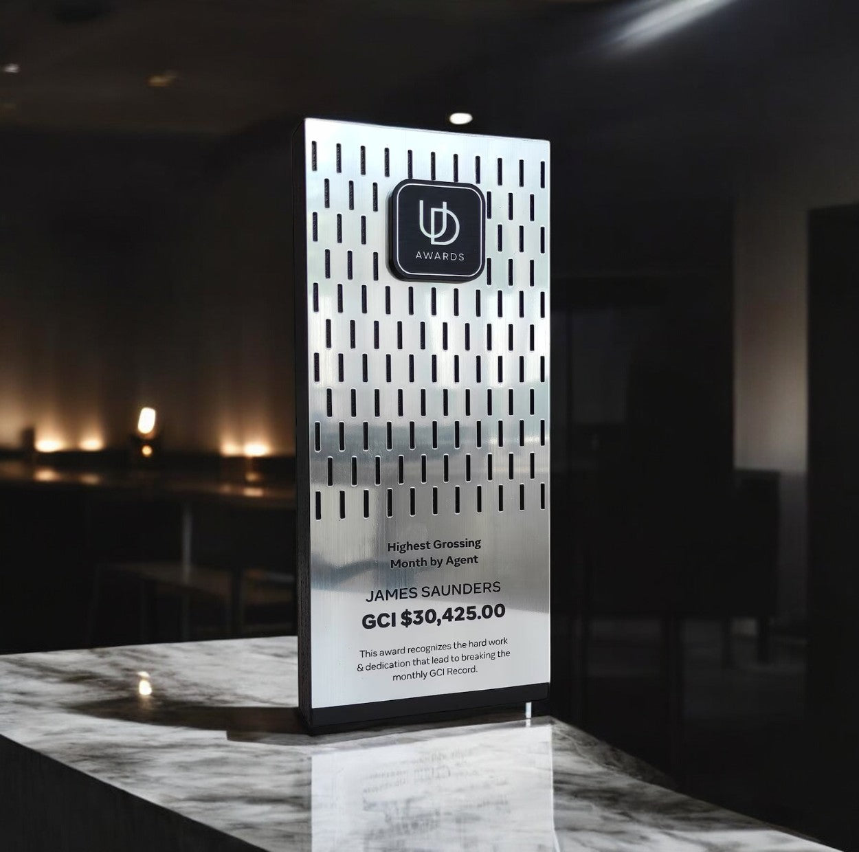 Gray Premio in legno per il miglior dipendente, trofeo personalizzato in argento, regalo di pensionamento, premio di apprezzamento per insegnante, premi personalizzati per aziende Screenshot2025-03-18alle19.40.40-Photoroom.jpg
