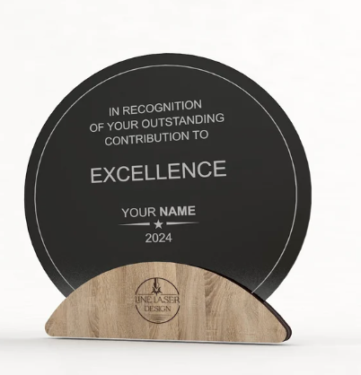 Beige Trofeo GIOTTO in legno e plexiglas personalizzato Premio Design personalizzato su misura Targa moderna personalizzata in legno che corre Personalizza unico Screenshot2025-03-19alle14.49.10.png