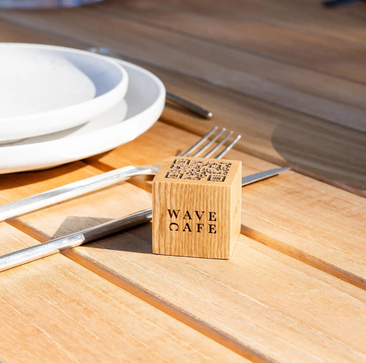 Tan cubo con codice QR in legno personalizzata con logo e numero di tavolo, set da 10 - Supporto per codice QR per ristoranti, caffè e bar, segnale di scansione per pagare Screenshot2025-03-22alle12.58.37.png