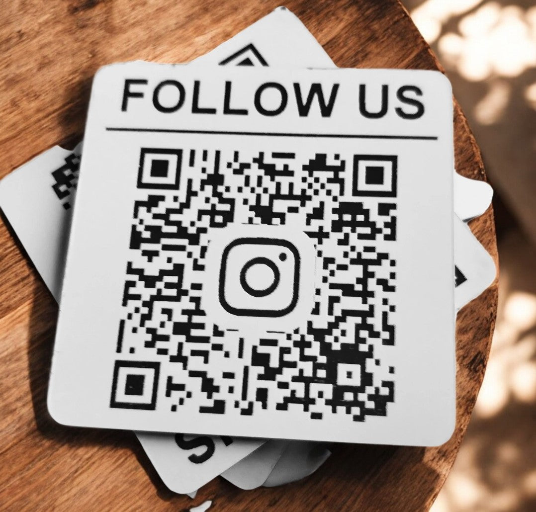 Black Targa con codice QR inciso personalizzato - Menu senza contatto per ristorante, hotel, bar - Instagram, Facebook, Google Recensioni QR Screenshot2025-03-22alle14.55.20-Photoroom.jpg