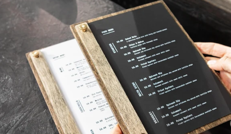 Dark Slate Gray portamenu con bacchetta A4 in legno scuro per fogli, supporto menu inciso, cartella menu ristorante, pannello menu, libro menu, copertina menu personalizzata, copertina menu bevande Screenshot2025-03-27184435.png
