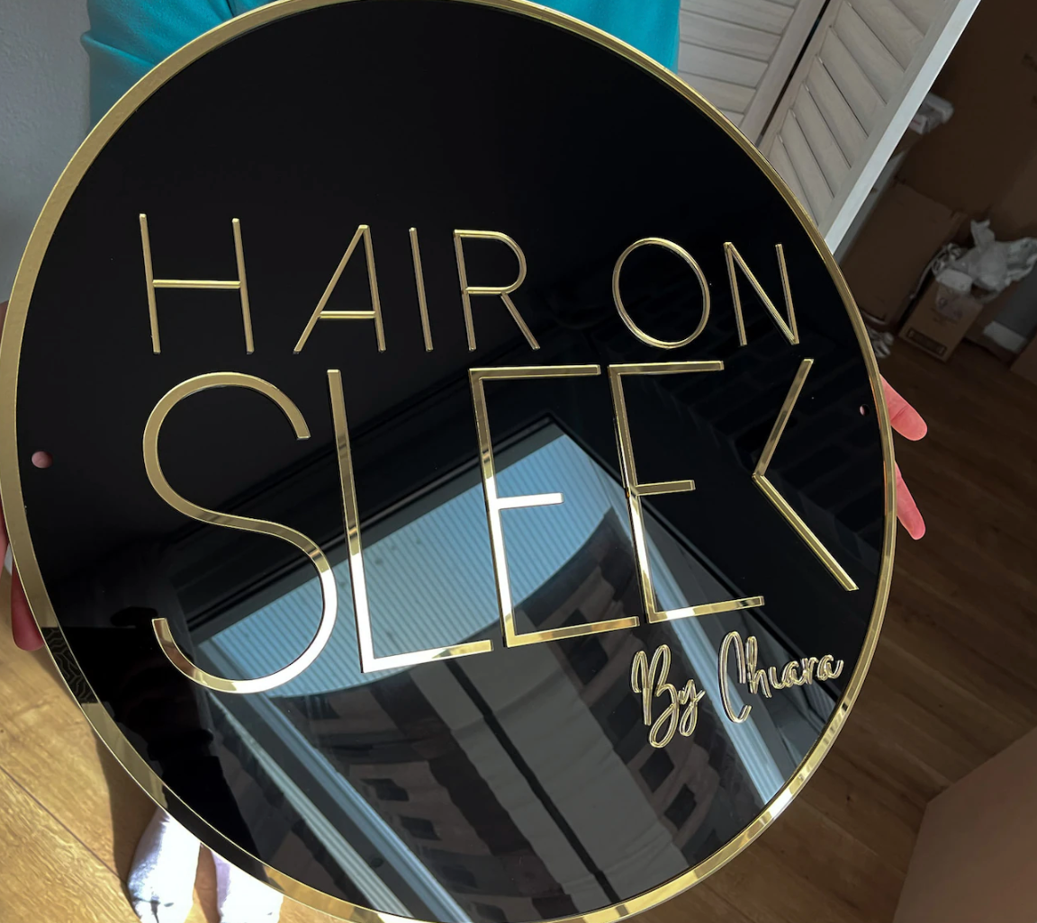 Black targa ln plexiglas nero con logo insegna personalizzata per negozio locale moderno in plexiglas Screenshot2025-03-27alle19.44.17.png