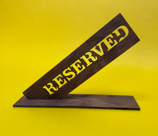 Goldenrod Cartello tavolo riservato, tavola rustica in legno, arredamento ristorante, cartello tavolo riservato in legno Screenshot2025-03-28193726.png