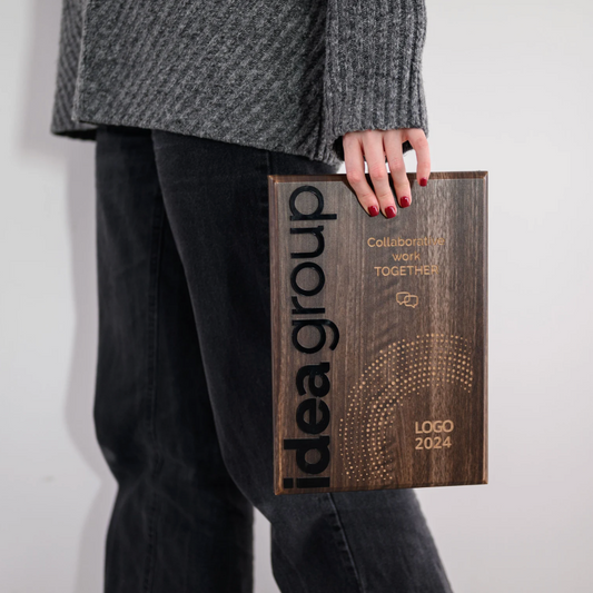 Light Gray Trofeo in legno personalizzato , diploma in legno inciso, targa personalizzata - Premio di riconoscimento, regalo di ringraziamento - Regalo aziendale Screenshot2025-03-29alle10.20.08.png