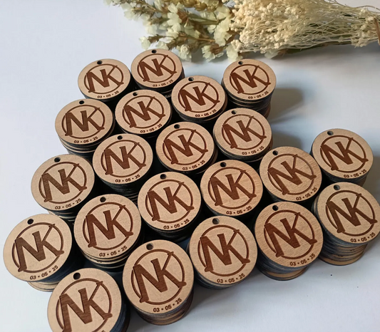 Rosy Brown Etichette in legno personalizzate personalizzate, Nome personalizzato - Etichette in legno con logo, Etichette incise personalizzate artigianali in legno, Etichette regalo incise in legno, Su ordinazione Screenshot2025-03-29alle10.36.58.png
