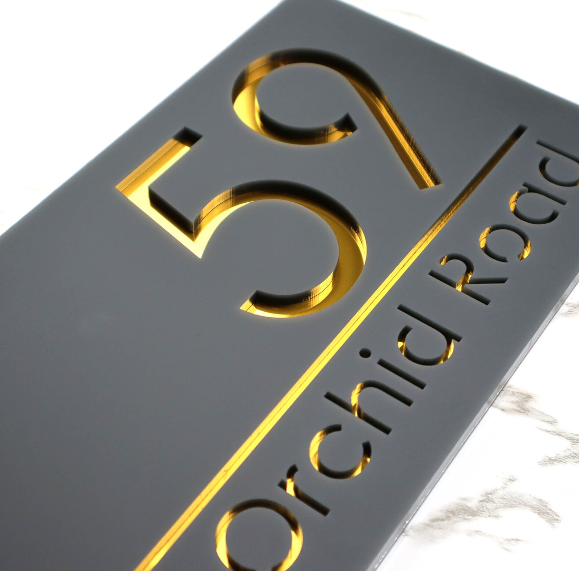 Targa con numeri civici F2 , targa da parete elegante, nero scuro opaco , specchio argento o oro rosa specchiato, tagliata al laser | 300 mm x 160 mm