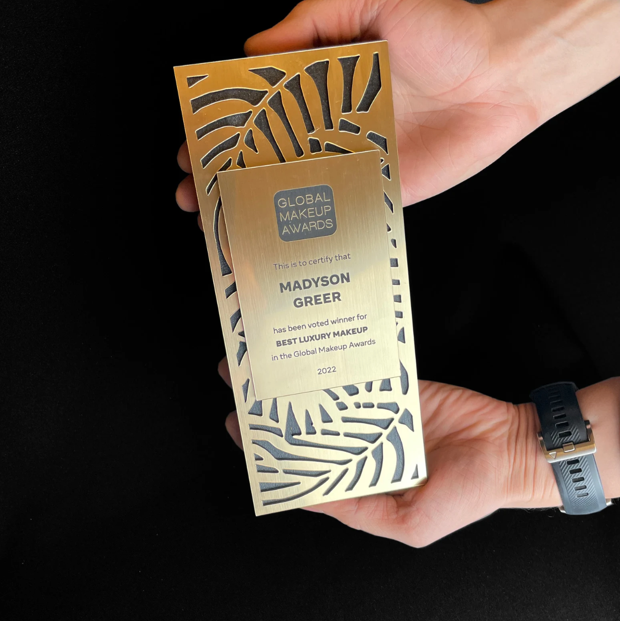 Tan Targa incisa in legno, premio di riconoscimento personalizzato dorato, premio personalizzabile, trofeo in legno personalizzato Screenshot_2025-03-18_alle_19.49.30.png