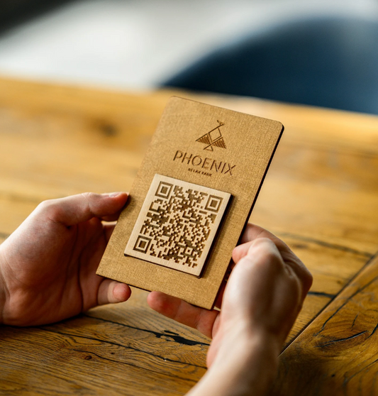 Dark Khaki cavalierino per codice QR con incisione del logo, supporto per menu touchless, supporto per codice QR in legno, display per menu da bar, supporto per cartello per ristorante Screenshot_2025-03-22_alle_13.44.40.png