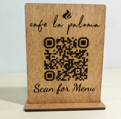 Dark Khaki cavaliere del menu su QR con incisione del logo, supporto per menu touchless, supporto per codice QR in legno, display per menu da bar, supporto per cartello per ristorante, cocktail bar in legno Screenshot_2025-03-27_192413.png