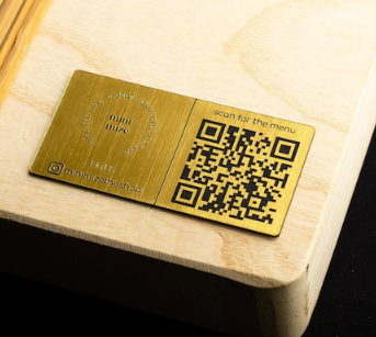 Wheat adesivi codice QR inciso personalizzato in oro abs spazzolato - Menu senza contatto per ristorante, hotel, bar - Instagram, Facebook, Google Recensioni QR Screenshot_2025-03-28_191845.png