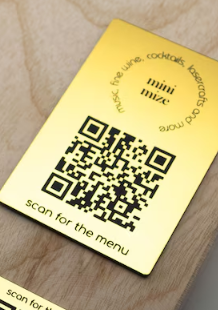 Tan adesivi codice QR inciso personalizzato in oro abs spazzolato - Menu senza contatto per ristorante, hotel, bar - Instagram, Facebook, Google Recensioni QR Screenshot_2025-03-28_191913.png