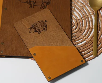 Saddle Brown porta euro e conto in legno personalizzato con incisione laser ricevuta per gli ospiti, per ristoranti, libretto di servizio personalizzato, presentatore di assegni per server BookWood, porta fatture personalizzato Screenshot_2025-04-05_185541.png
