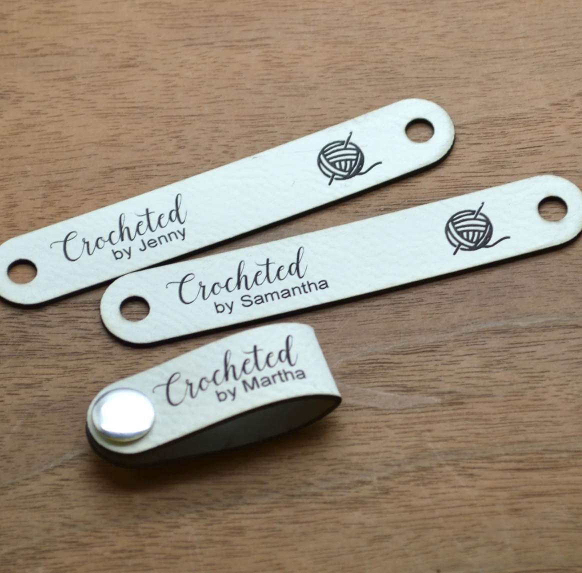 Milward Etichette in pelle, pieghevoli, goffrate, per indumenti, regali, cucito, lavoro a maglia, 2 marroni, 2 nere, 2 marroni, 6 pezzi da 1 x 4 cm Milward Etichette in pelle, pieghevoli, goffrate, per indumenti, regali, cucito, lavoro a maglia, 2 marroni, 2 nere, 2 marroni, 6 pezzi da 1 x 4 cm