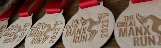 Medaglia incise e tagliate in legno di pioppo, Medaglie personalizzate Premio gara sportiva personalizzata Corsa Ciclo virtuale Calcio Danza Nuoto Sport di finitura