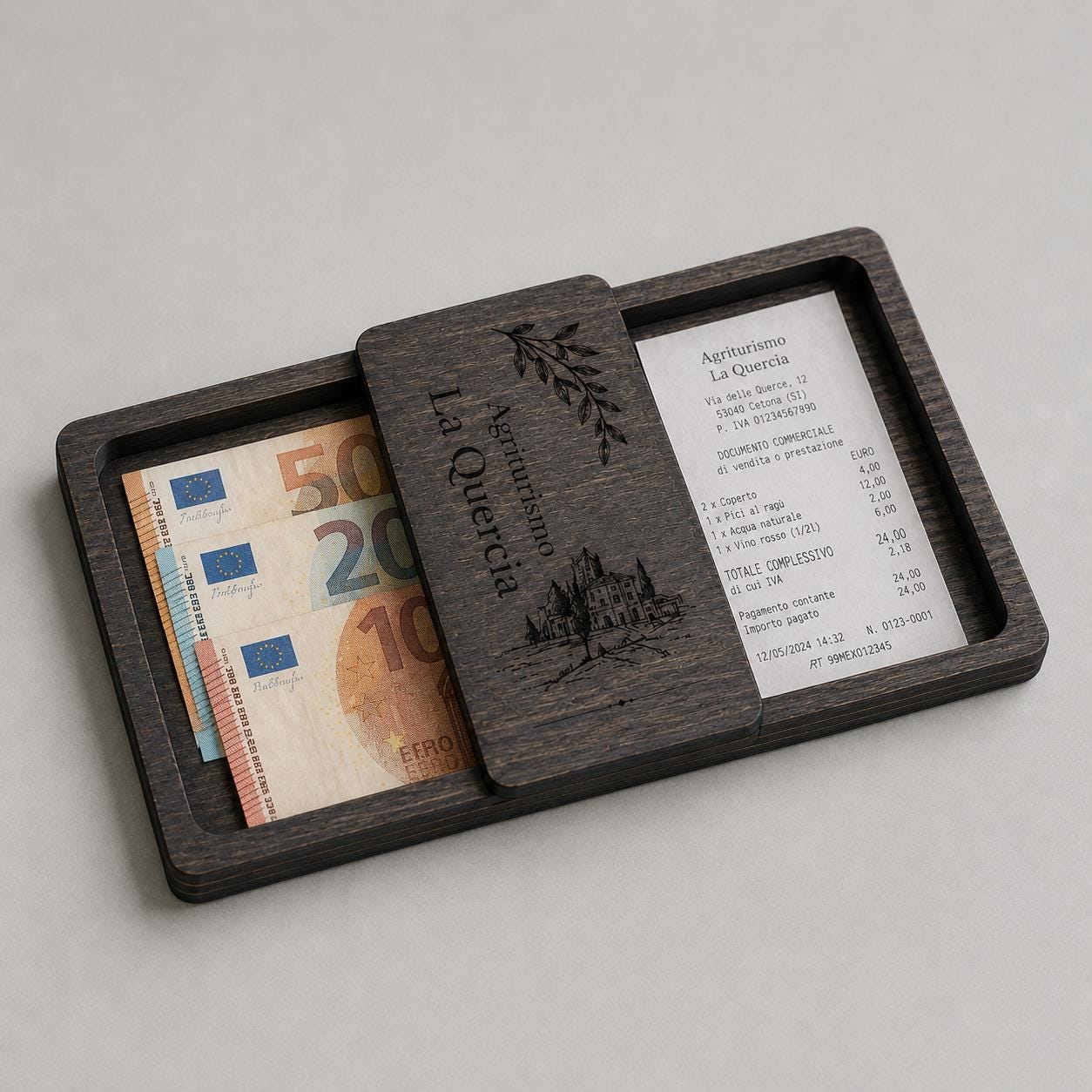 Portasoldi in legno noce con incisione logo ristorante personalizzato, segnatavolo inciso laser per menu digitale ristorante bar hotel