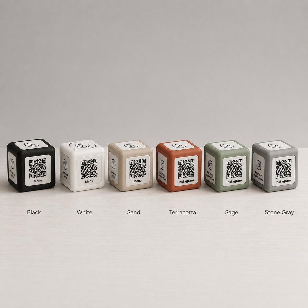 Cubo Espositore QR Code Personalizzato | Menu Digitale, Social Media, Wi-Fi | Stampa 3D e Incisione Laser | Per Ristoranti, Bar ed Eventi