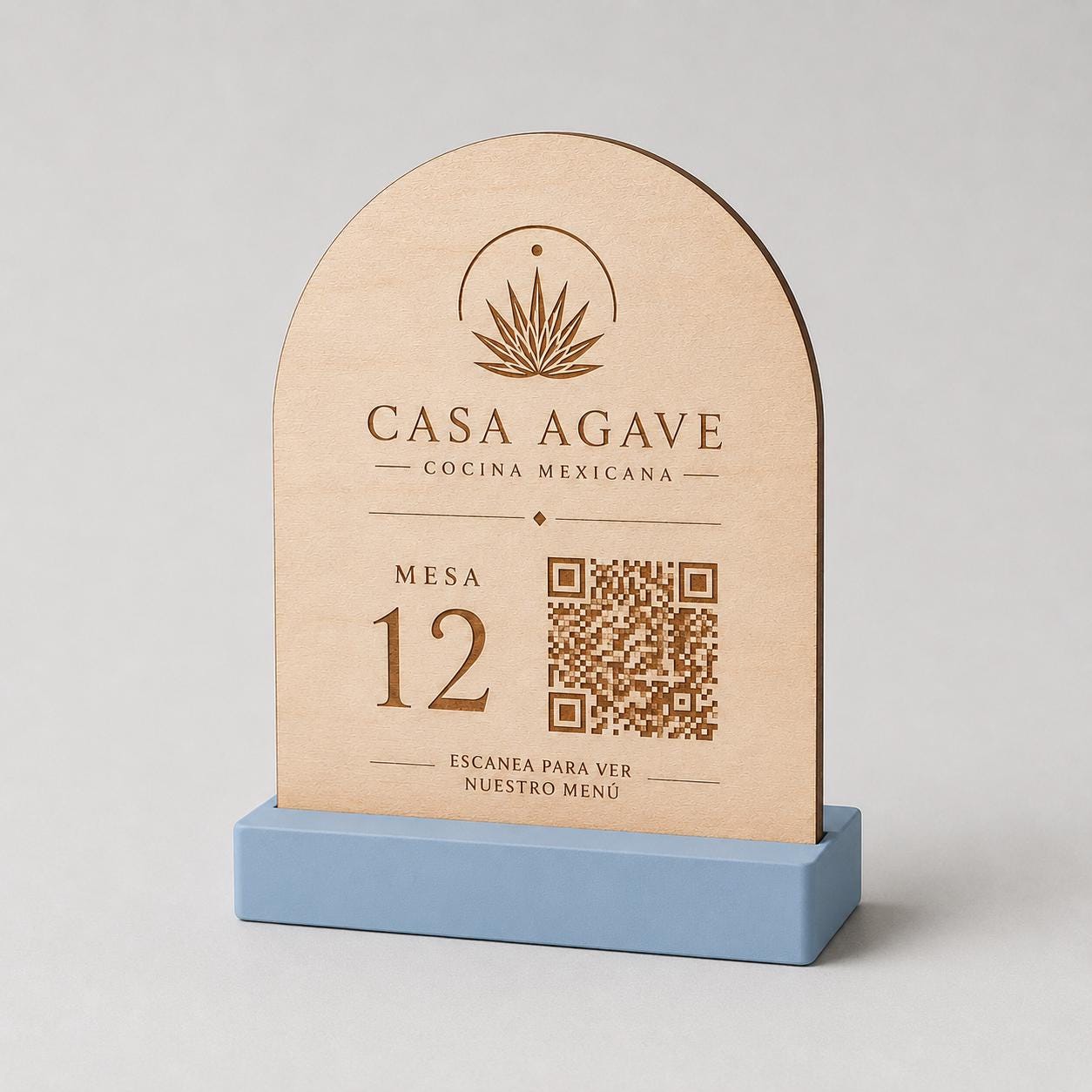 Segnatavolo ad Arco in Legno con Base Colorata, Porta QR Code Ristorante Personalizzato, Numeri Tavolo Moderni Boho Chic, Portamenu con Logo