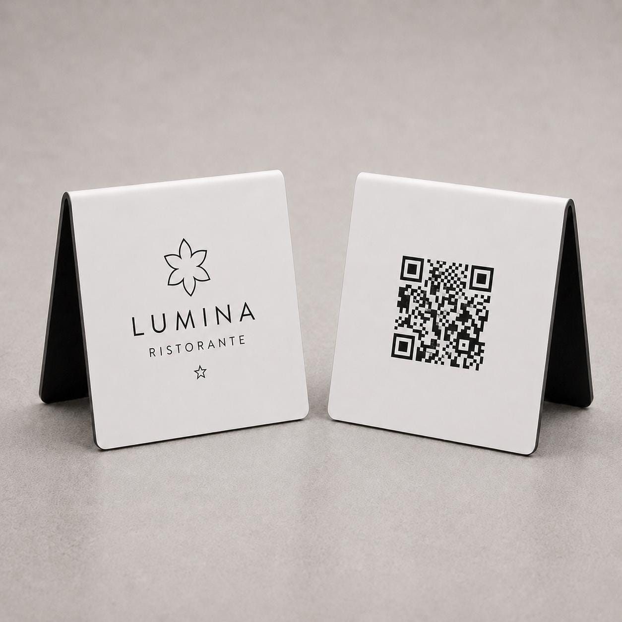 QR Code cavalierino in abs effetto ottone Personalizzato | Segnaposto Ristorante Elegante | Menu Digitale Menu Cavaliere qr