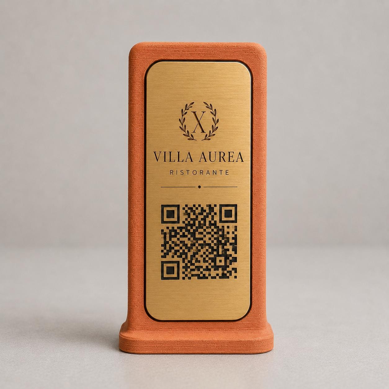 Supporto QR Code Menu Ristorante in PLA Terracotta | Totem da Tavolo Personalizzato con Logo e Targhetta Incisa Laser | WiFi, Menu, Review