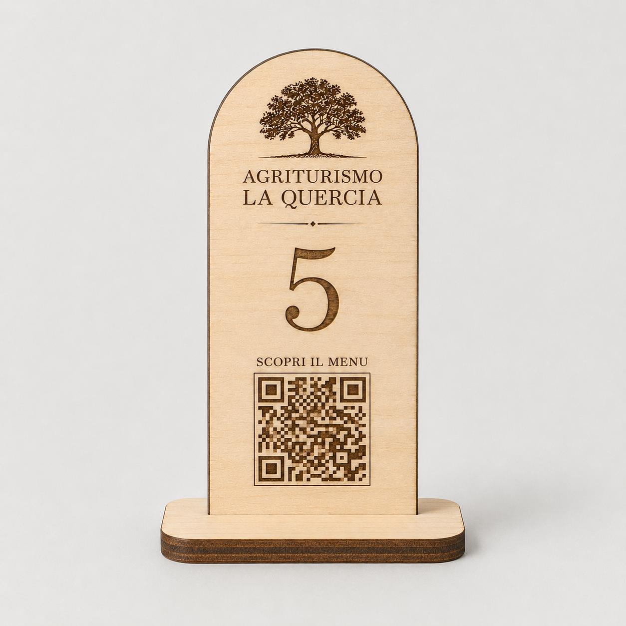 Portamenu QR Code in Legno, Segnaposto Matrimonio Country Chic, Numeri Tavolo Personalizzati con Logo, Accessori Trattoria e Cantina