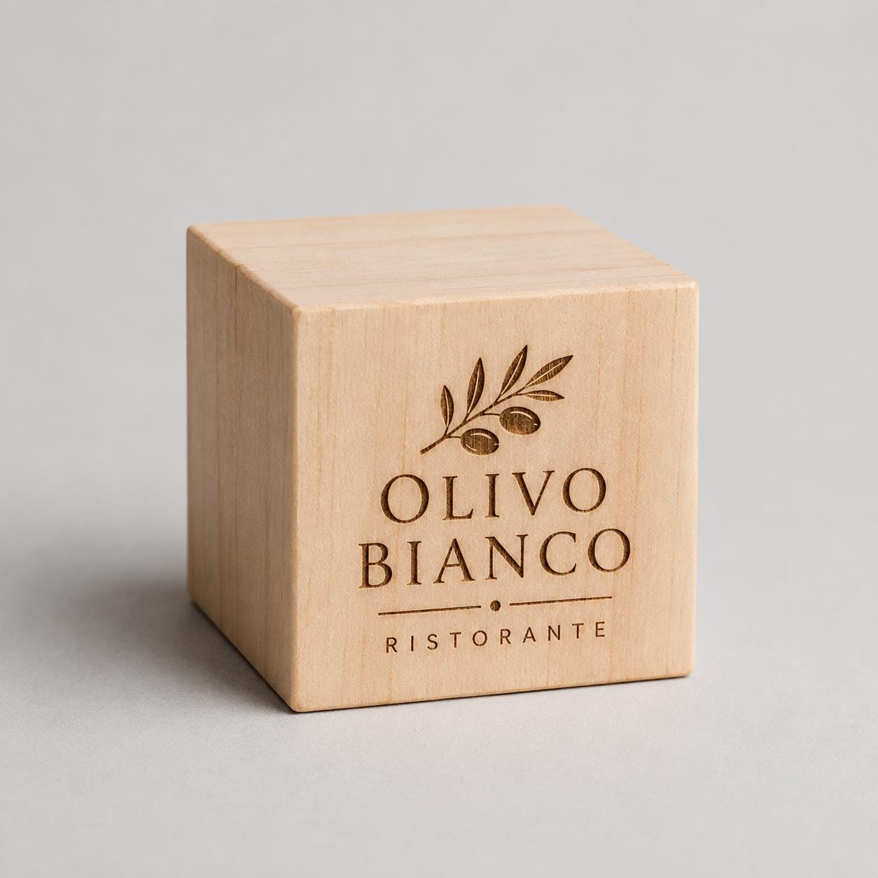 Cubo segnatavolo personalizzato per hotel e ristoranti
