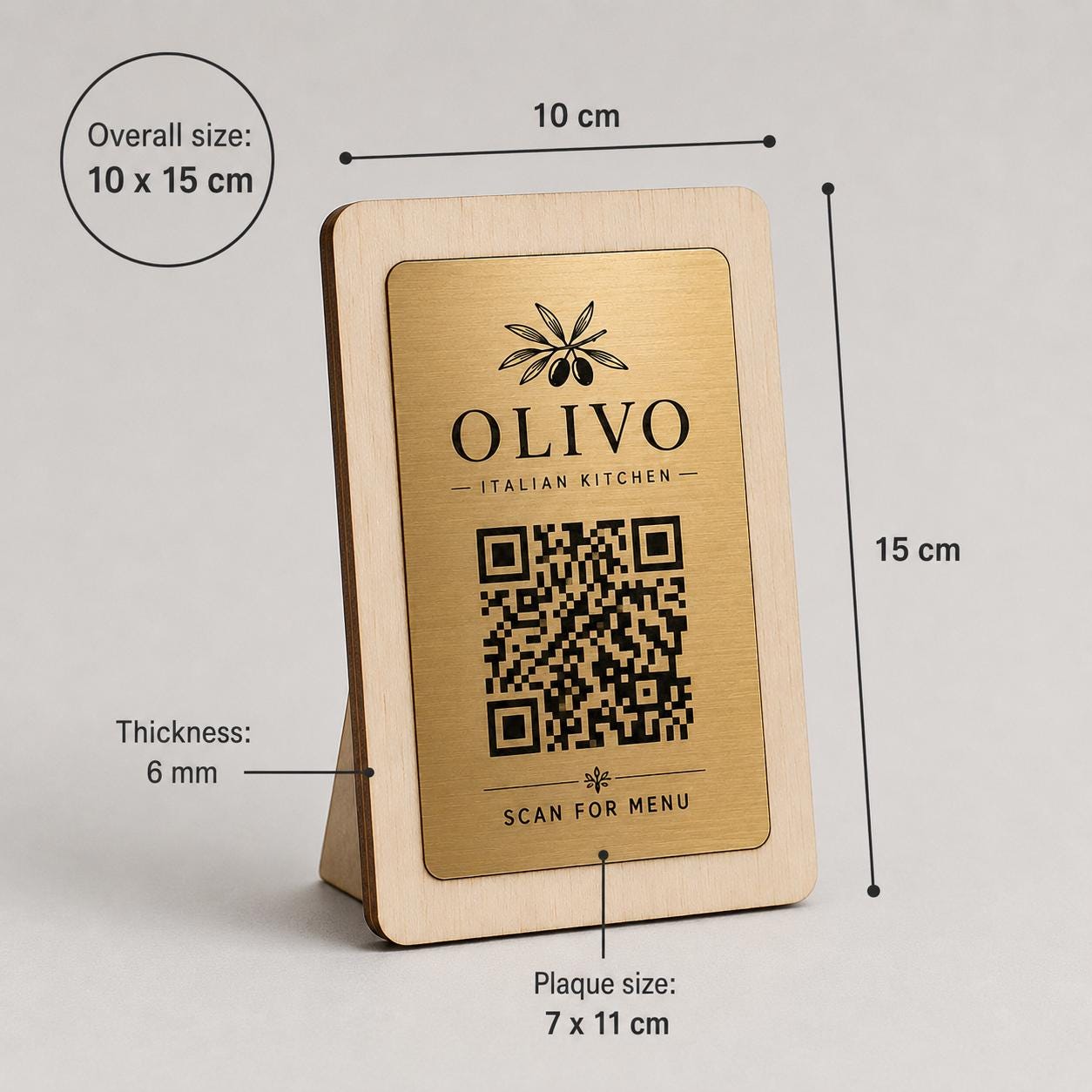 Supporto QR Code da tavolo in plexiglas nero con targhetta ottone o bianco incisa per ristorante bar hotel