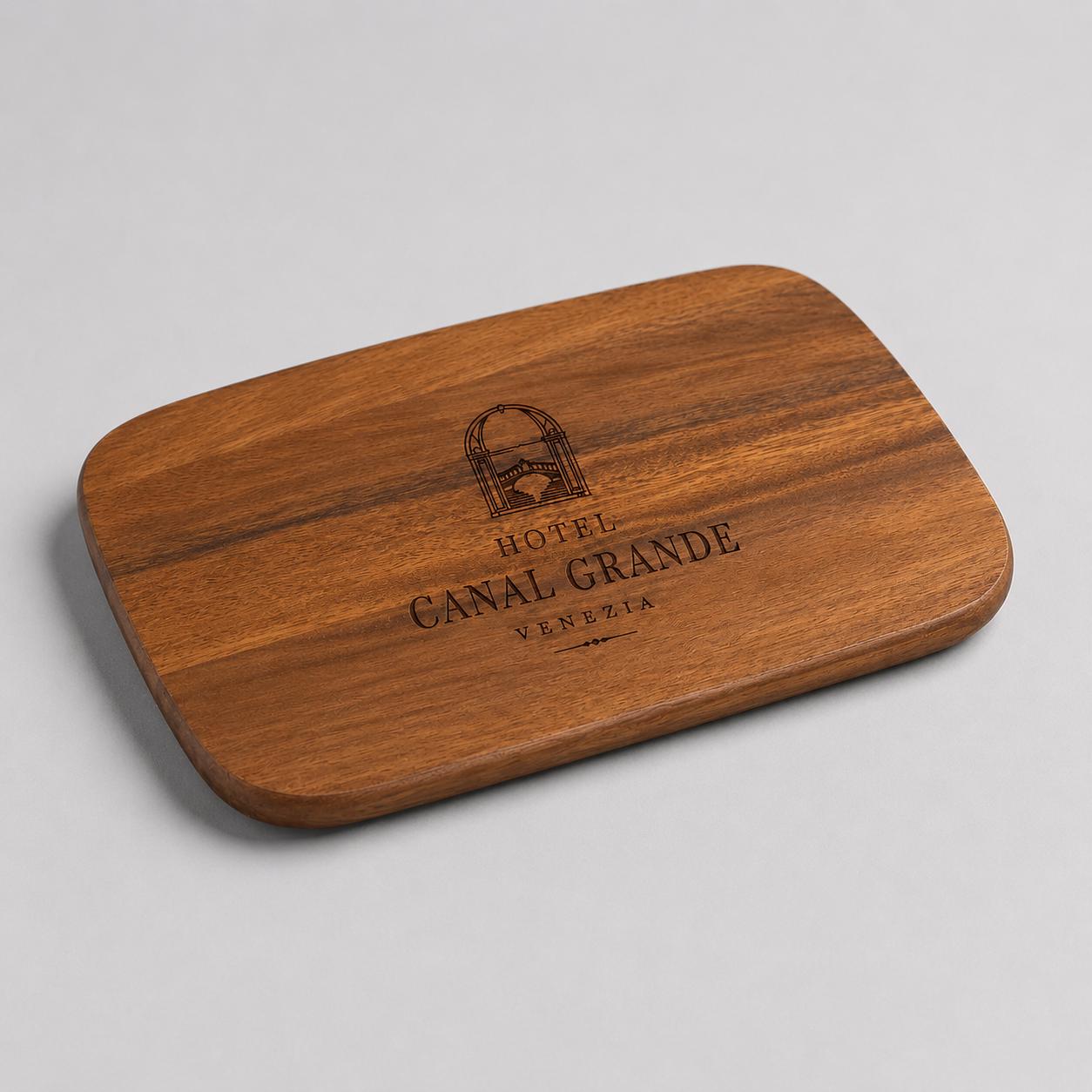 Set di 4 taglieri in acacia personalizzati 28 × 20 cm – vista 6