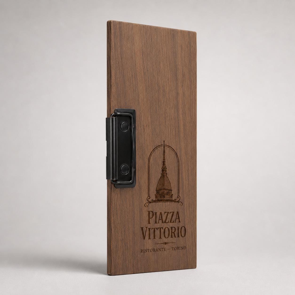 Portaconto in legno di noce laccato 24 x 10 cm con clip nera e logo inciso