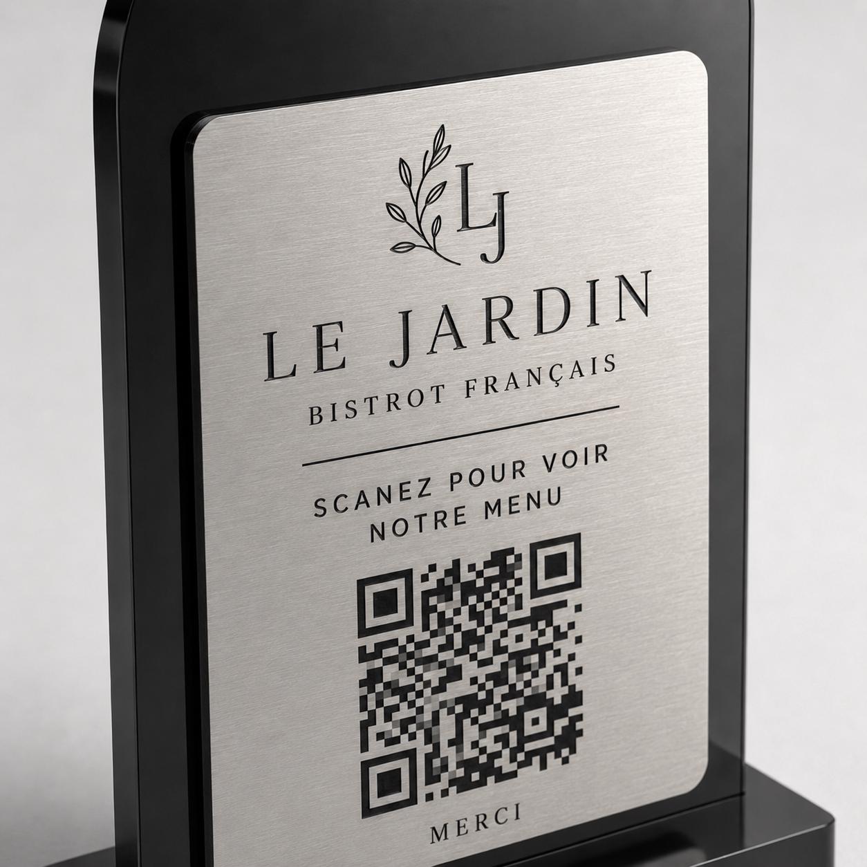 Supporto QR Code da tavolo in plexiglas nero con targhetta ottone o bianco incisa per ristorante bar hotel