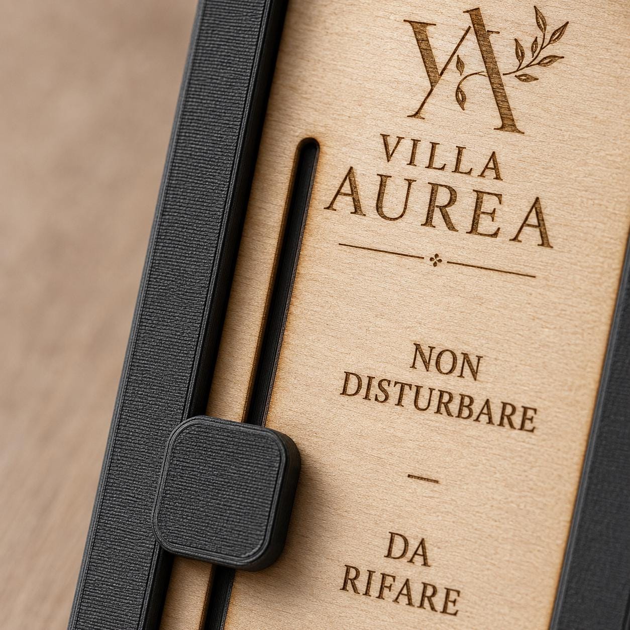 Set da 10 Segnalatori Stato Camera Hotel Personalizzati | Non Disturbare, Da Rifare, Camera Pronta | Legno e Stampa 3D