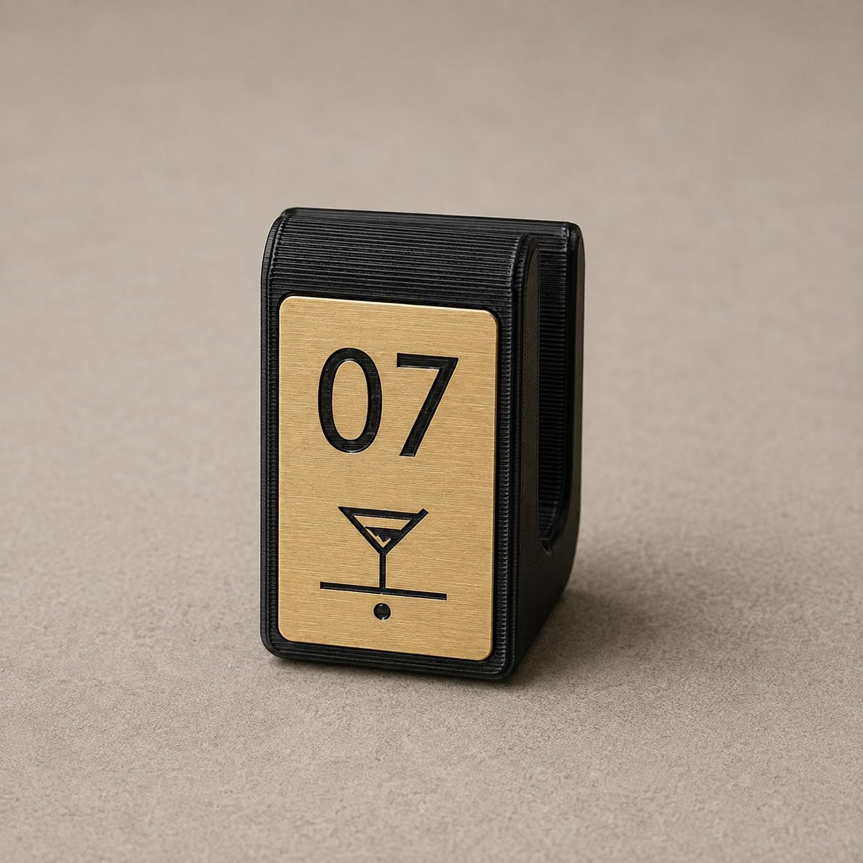 Set da 10 Marcatori Numerati per Vassoi Bar | Clip PLA e Rowmark per Cocktail e Servizio