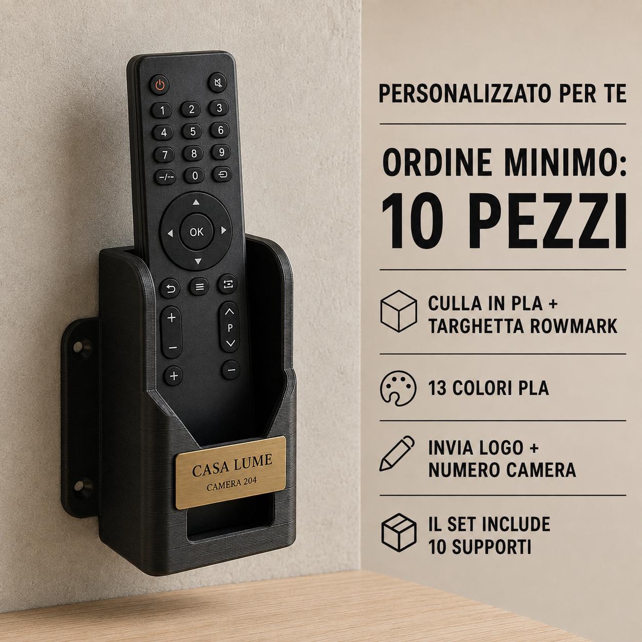 Set da 10 Supporti Telecomando Personalizzati | Culle a Parete in PLA e Rowmark per Camere Hotel